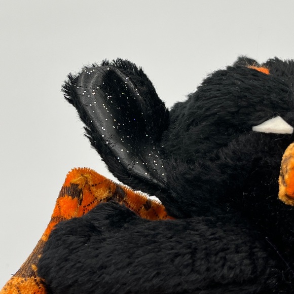 Vintage Cedric the Bat Plush - Sears Exclusive - Picture 8 of 8